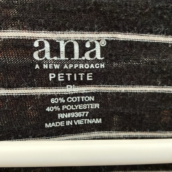 4/$20 a.n.a Black and White Long Sleeve Tee - Picture 2 of 4